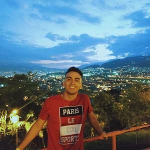 Meet your Posher, Esteban felipe